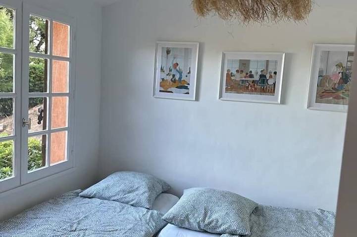 Typical house of Provence in quiet surroundings, with breathtaking sea-view in Le Lavandou, Parc national Port-Cros