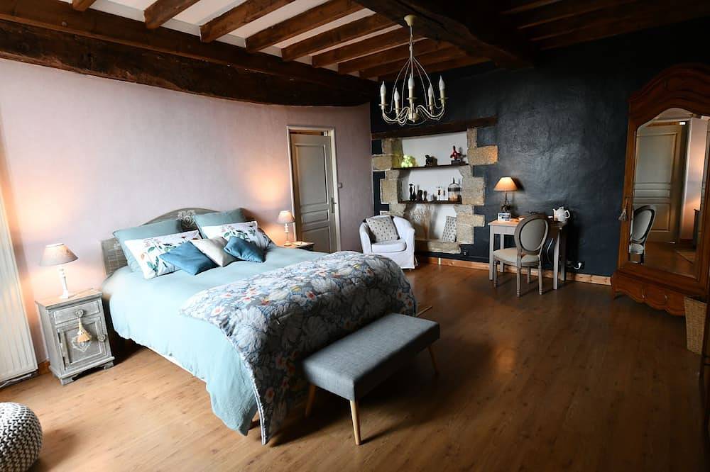 Appartement entier, Gîte studio/ Duplex de 45 à 90 m², charme de l'ancien datant de 1680 in Taden, Région de Dinan