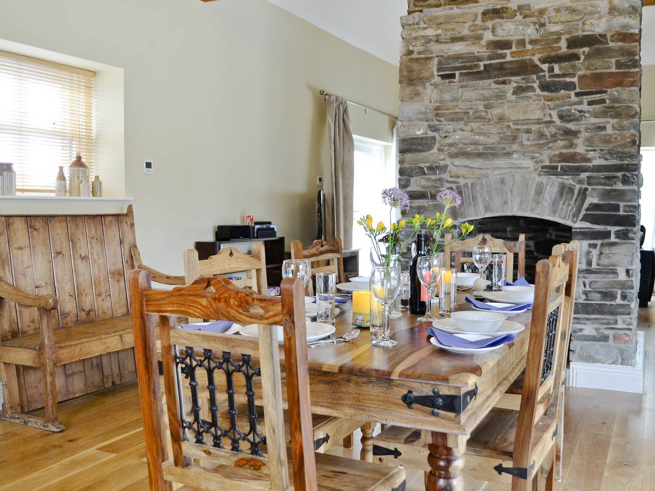 Coal House - W43267 in Carmarthenshire
