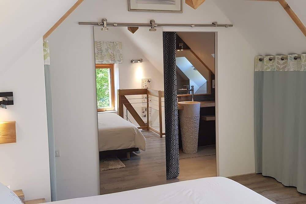 Gîte en baie du Mont Saint Michel - campagne  entre Granville et Avranches in La Lucerne-d'Outremer, Côte de la Déroute