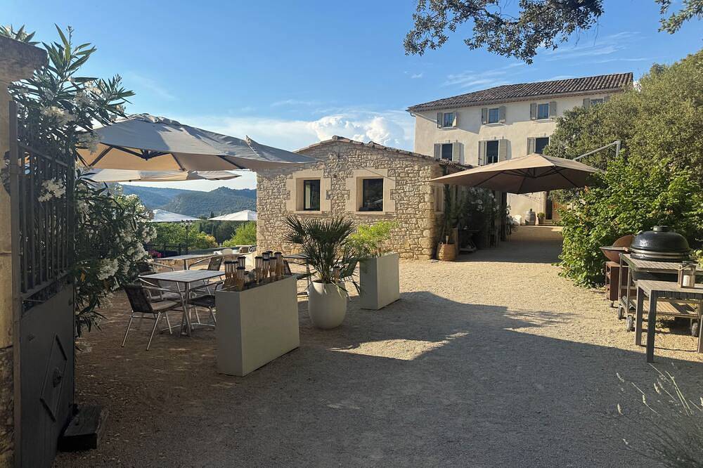 Château les Gardis, Lourmarin, vue magnifique sur le Luberon in Lourmarin, Regionaler Naturpark Luberon