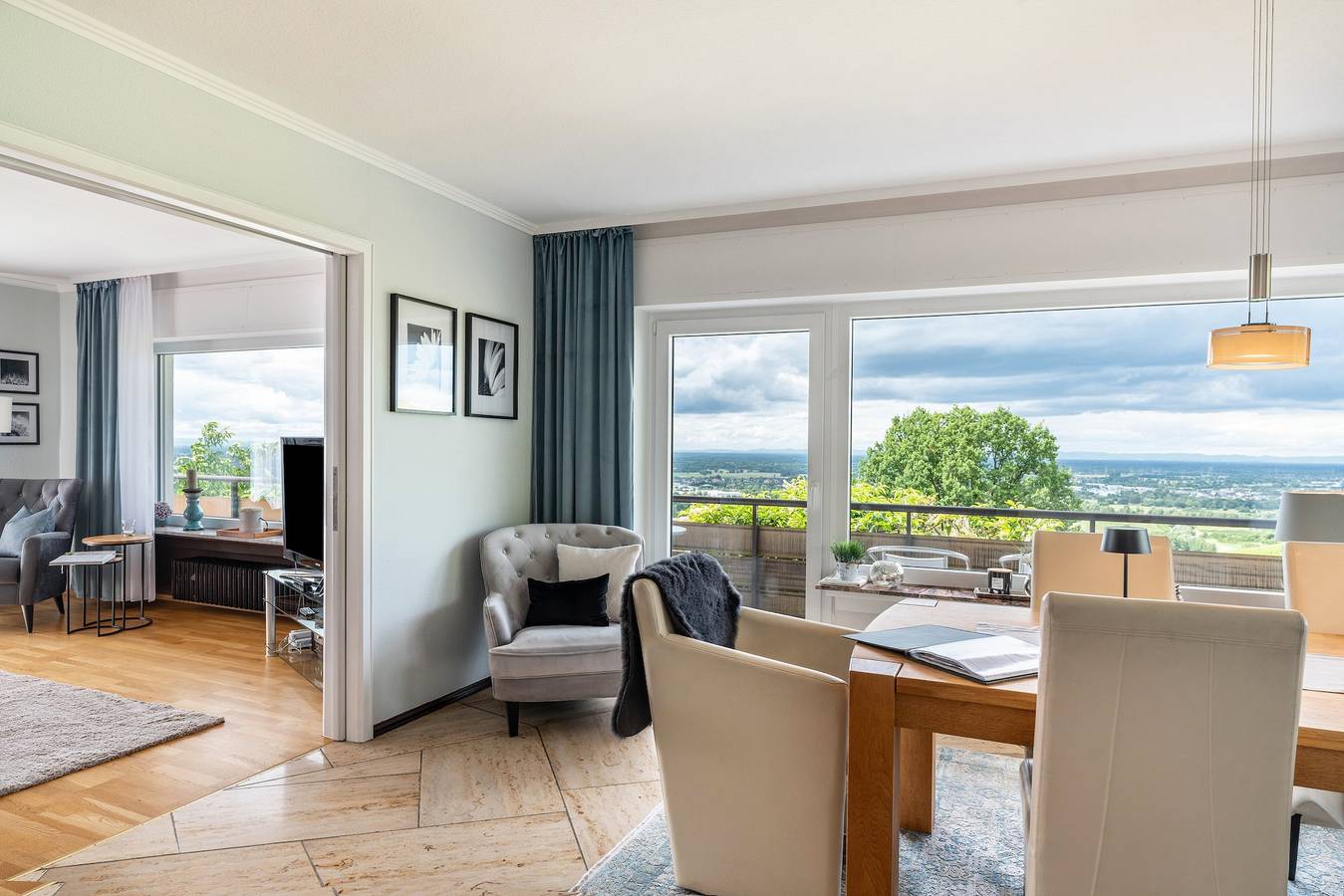Apartmenthaus -Baden-Chalet- mit Panoramablick ins Rheintal - nahe Baden-Baden & Schwarzwald in Bühl, Mittlerer Schwarzwald
