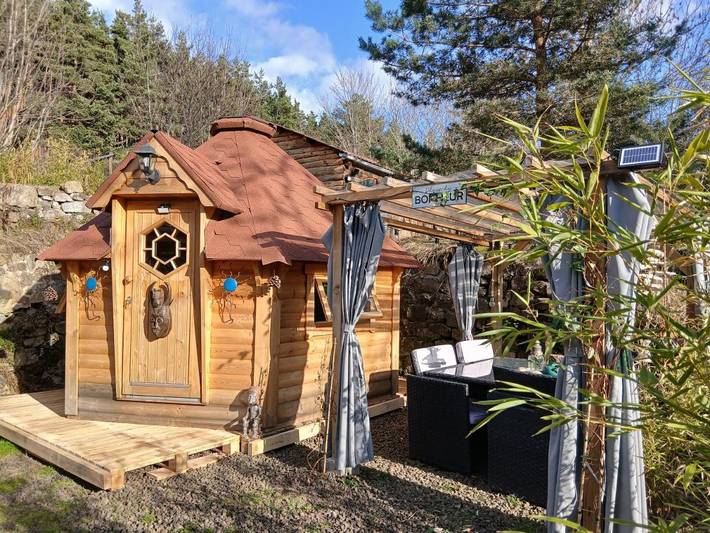 Gîte pour 2 personnes, avec jardin et sauna ainsi que terrasse et jacuzzi à Laussonne - 2