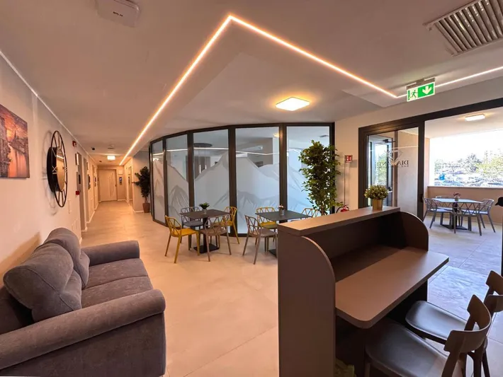 Alojamiento y desayuno para 3 personas, con terraza y jacuzzi - 1