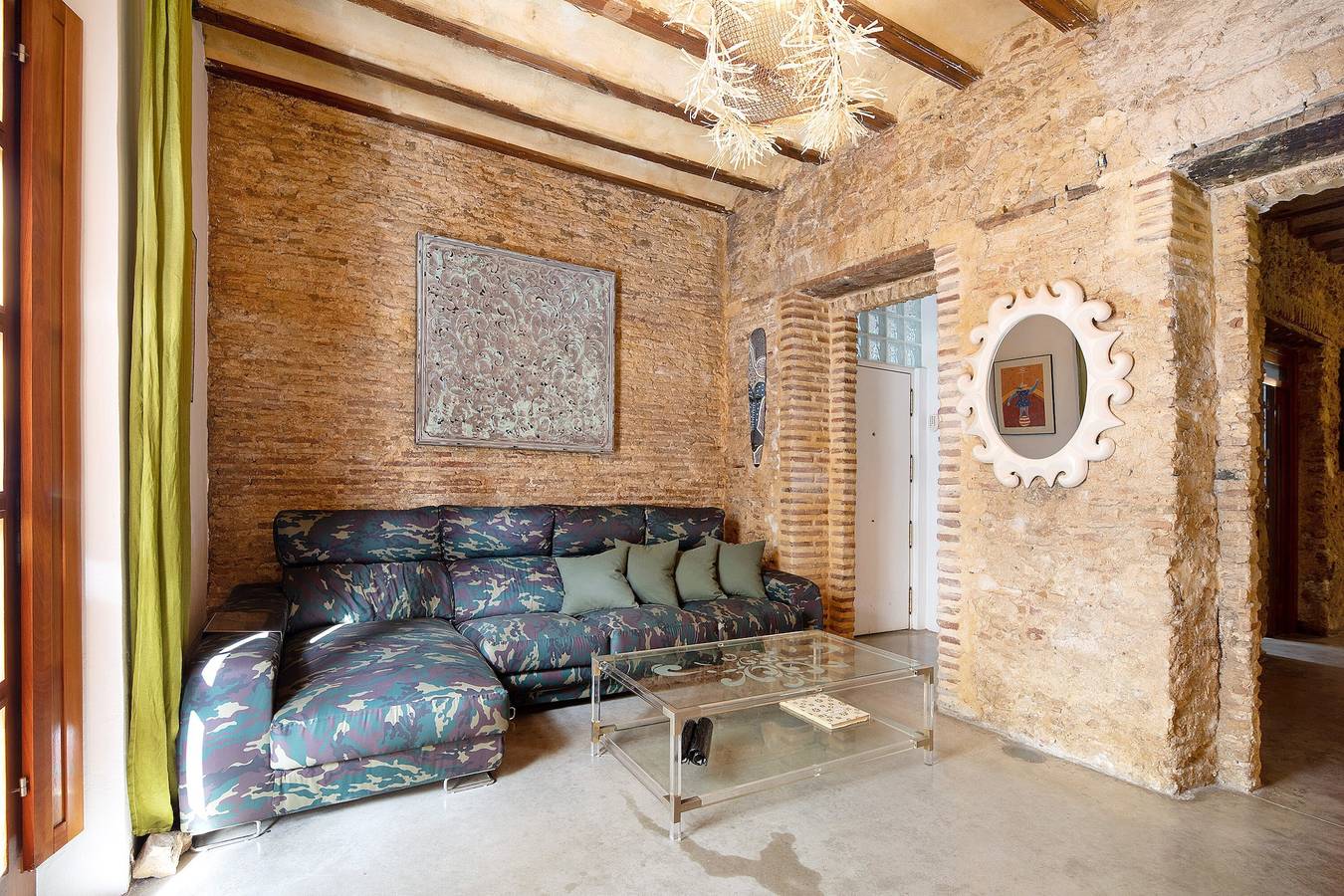 Apartamento entero, Apartamento histórico y moderno con aire acondicionado y Wi-Fi in La Vina, Cádiz