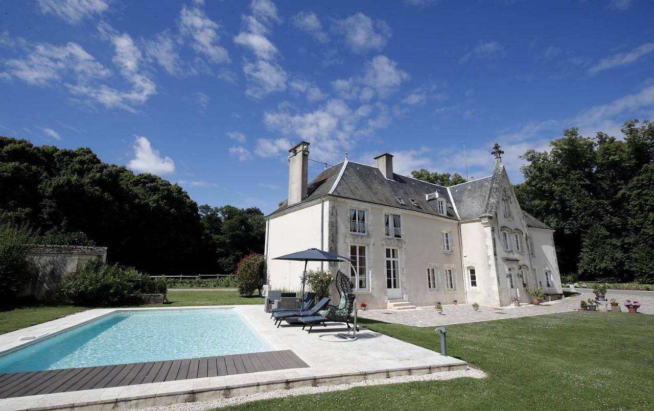 Double Room in Donnemain-Saint-Mamès, Région de Châteaudun