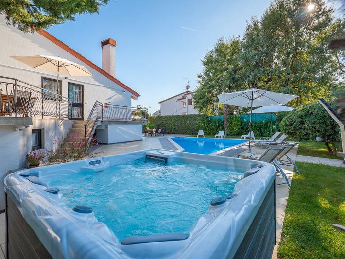 Ferienhaus für 8 Personen, mit Balkon und Garten in Nova Vas - 3