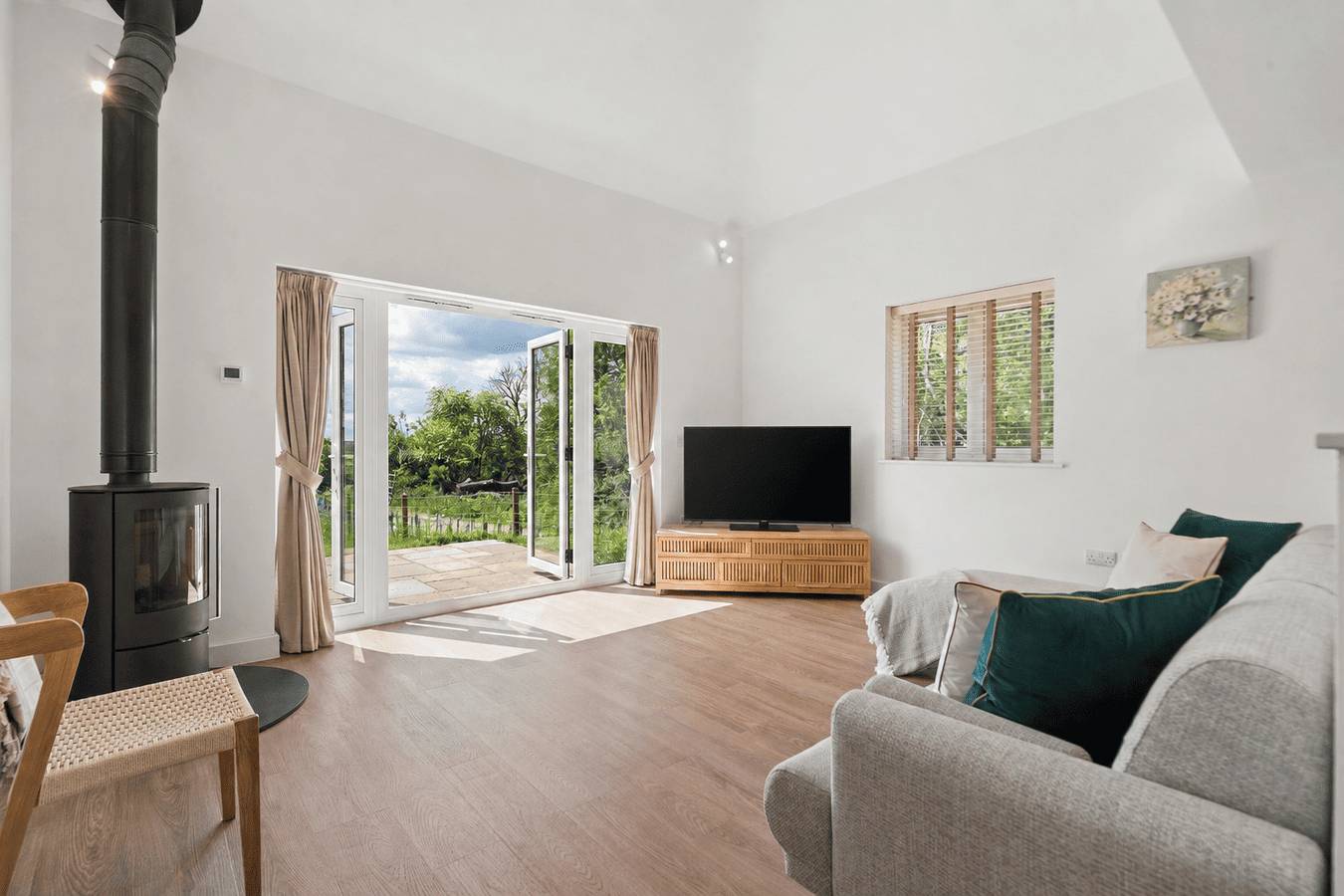 Peaceful Farm Stay Escape in Buckinghamshire - Pass the Keys in Stokenchurch, Chiltern Hills