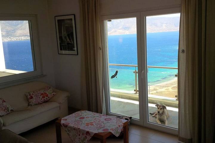 Gîte pour 4 personnes, avec jardin et balcon, animaux acceptés dans Carystos - 3