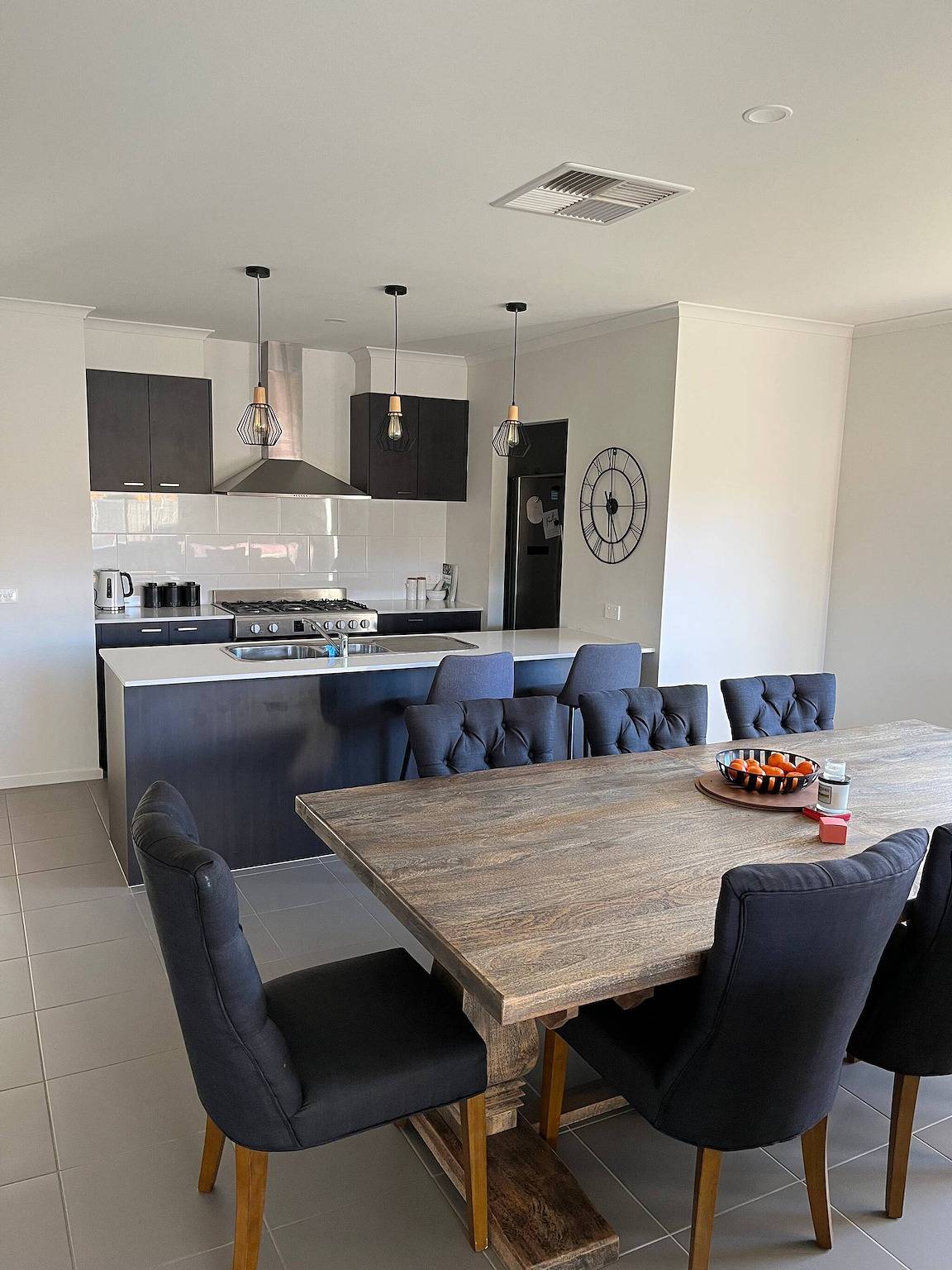 Wodonga House Huon hill in City of Wodonga