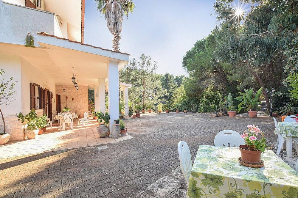 Lovely home in Ceglie Messapica in Ceglie Messapica, Salento