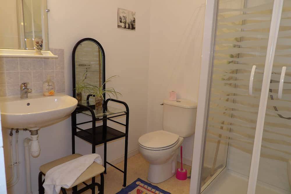 Appartement entier, Logement 1167049 Port de plaisance  au calme 400m plages pour 3 pers in Douarnenez, Région de Quimper
