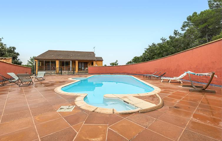 Charmant appartement avec piscine, jardin et parking, à proximité d'une rivière et d'un restaurant in Les Arcs (Var), Région de Draguignan