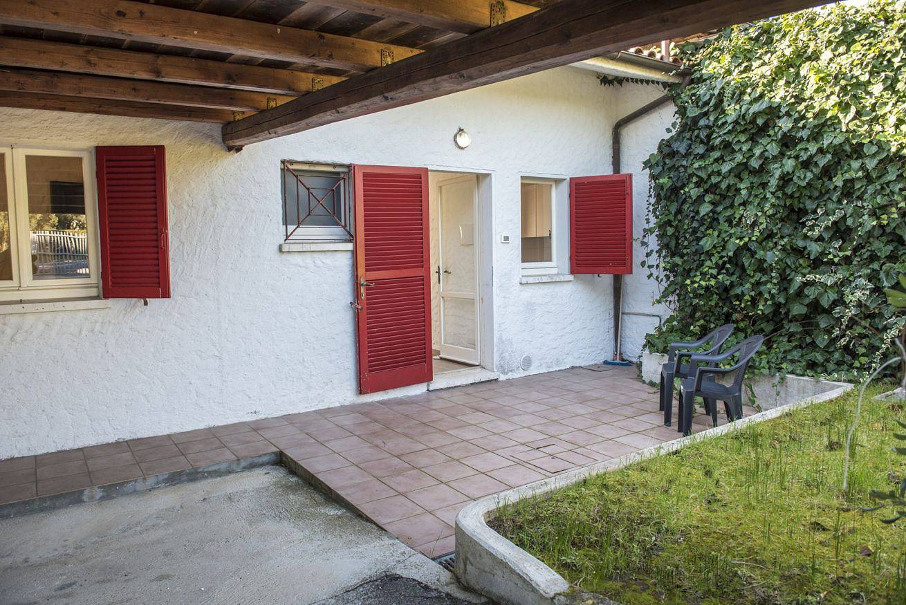 Ganze Wohnung, N082 - Numana, villa with right garden  in Numana, Riviera del Conero