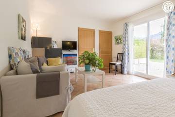 Gîte pour 2 Personnes dans Gilly-sur-Isère, Bauges, Photo 3