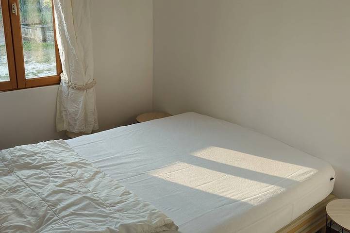 Gîte pour 5 personnes, avec jardin et piscine à Bocé - 2