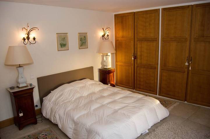 Gîte pour 8 personnes, avec jardin et piscine à Savignac-de-Miremont - 4