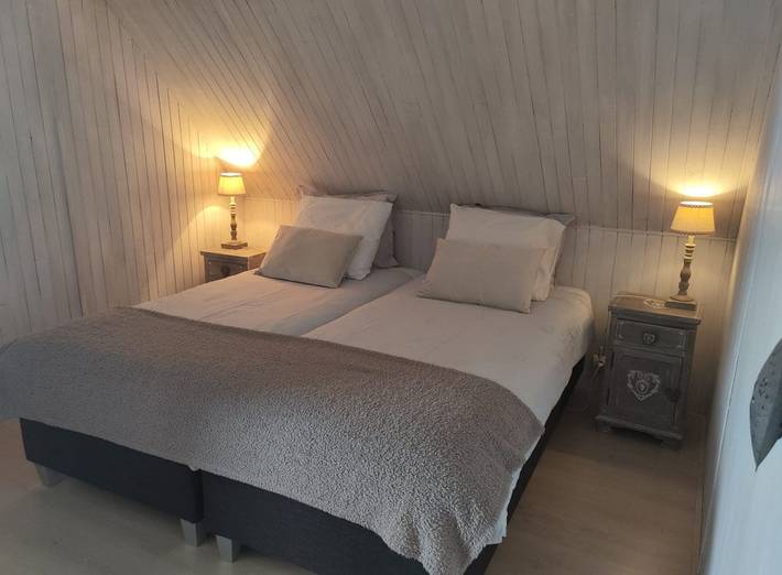 Chambre d’hôte pour 2 personnes, avec jardin et piscine dans le Puy-de-Dôme - 2