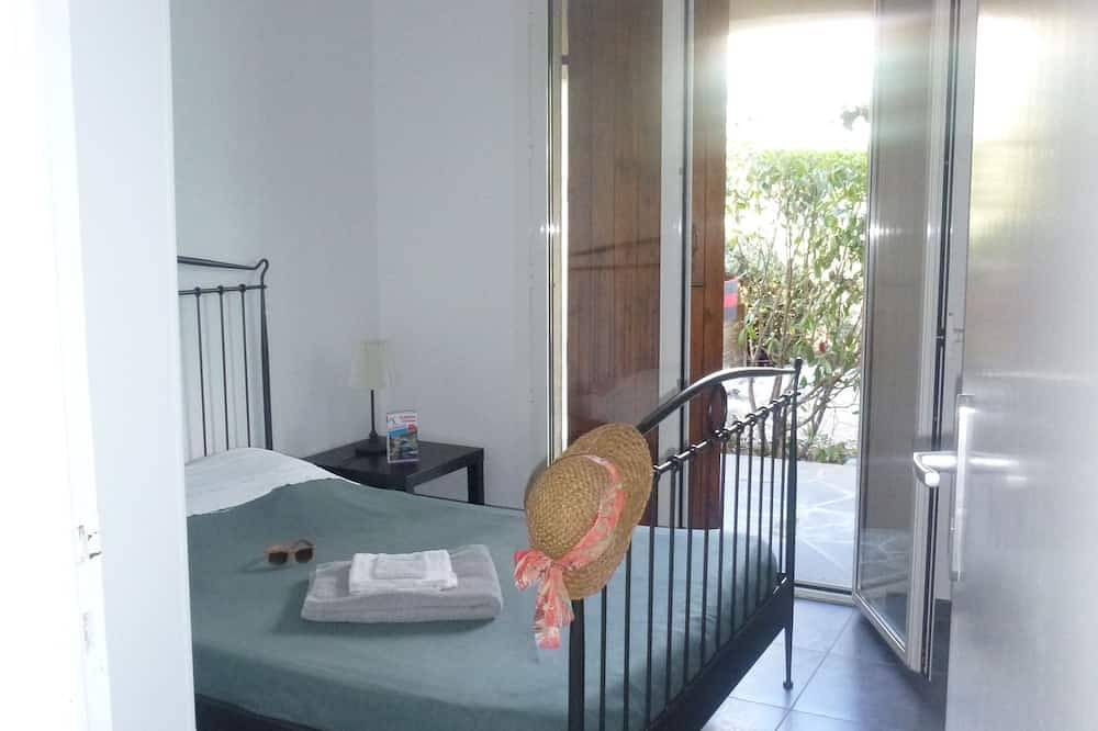 Villa spacieuse avec 5 chambres 15 personnes au Camping les Paillotes -Ardèche in Ruoms, Ardèche