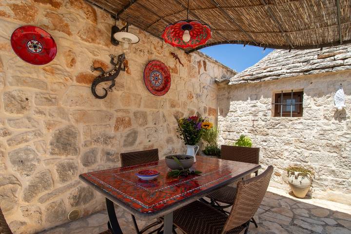 Trullo for 4 personer med have in Castellana Grotte, Bari Provinsen