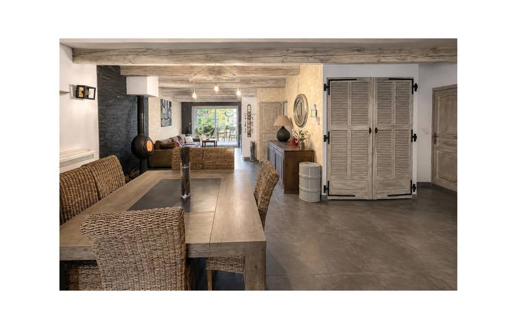 Appartement moderne avec piscine, Wi-Fi, climatisation et terrasse près de Titi Pizza in Gémenos, Côte méditerranéenne (France)