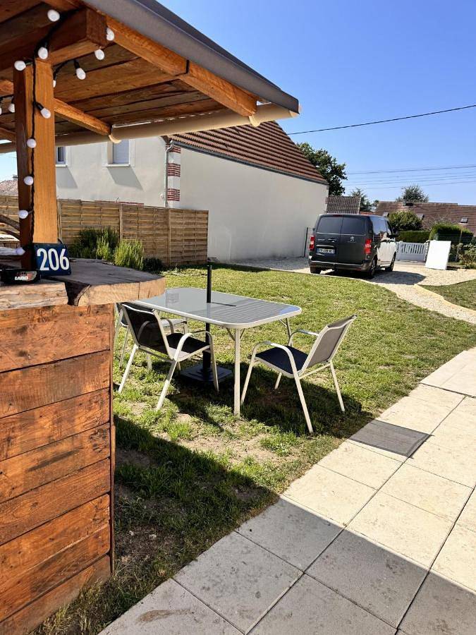 Location de vacances pour 4 personnes, avec jardin, animaux acceptés à La Ferté-Saint-Aubin - 4