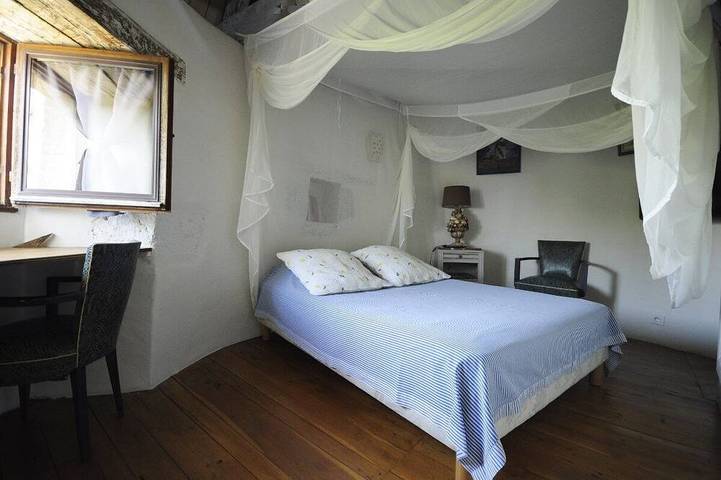 Maison de vacances pour 6 personnes, avec terrasse ainsi que jacuzzi et jardin, animaux acceptés dans le Lot - 3