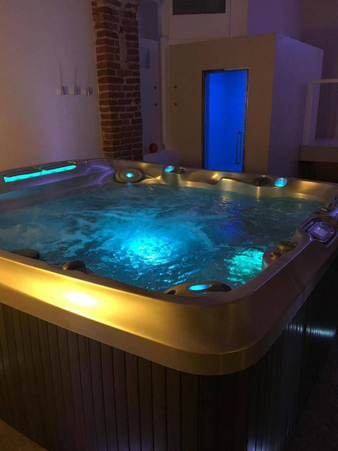 Appartamento per 3 persone, con Balcone e Idromassaggio nonché Terrazza e Sauna a Canale