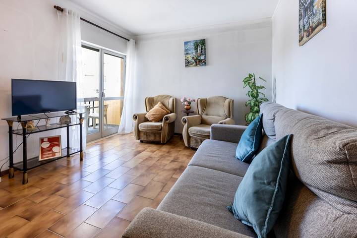 Entire apartment, Skyline Haven Algarve Apartment – Portimão with Sea View, Balcony and Wi-Fi in Praia da Rocha, Portimão