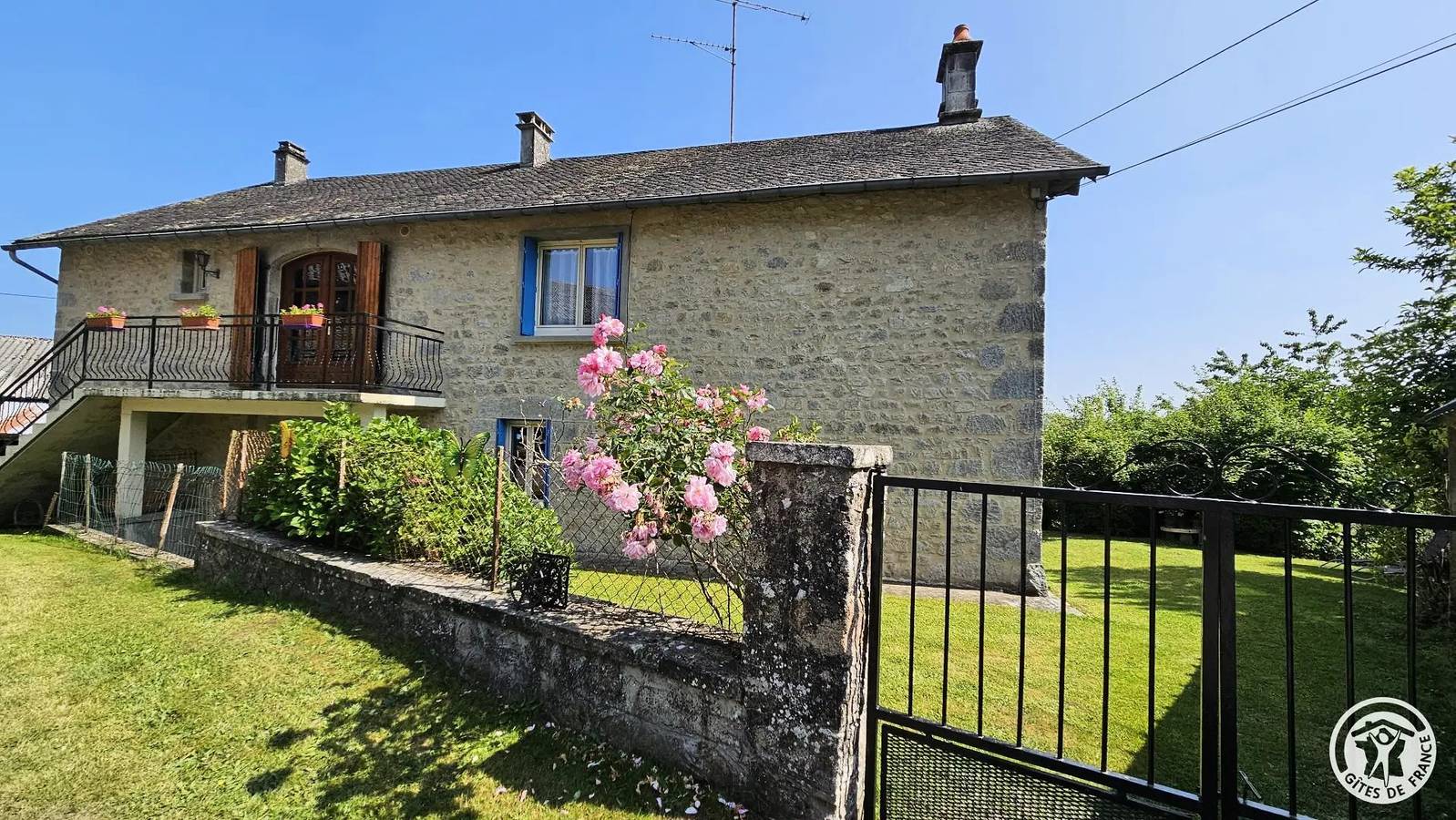 Gîte de France 12 personnes in Liginiac, Région d'Ussel