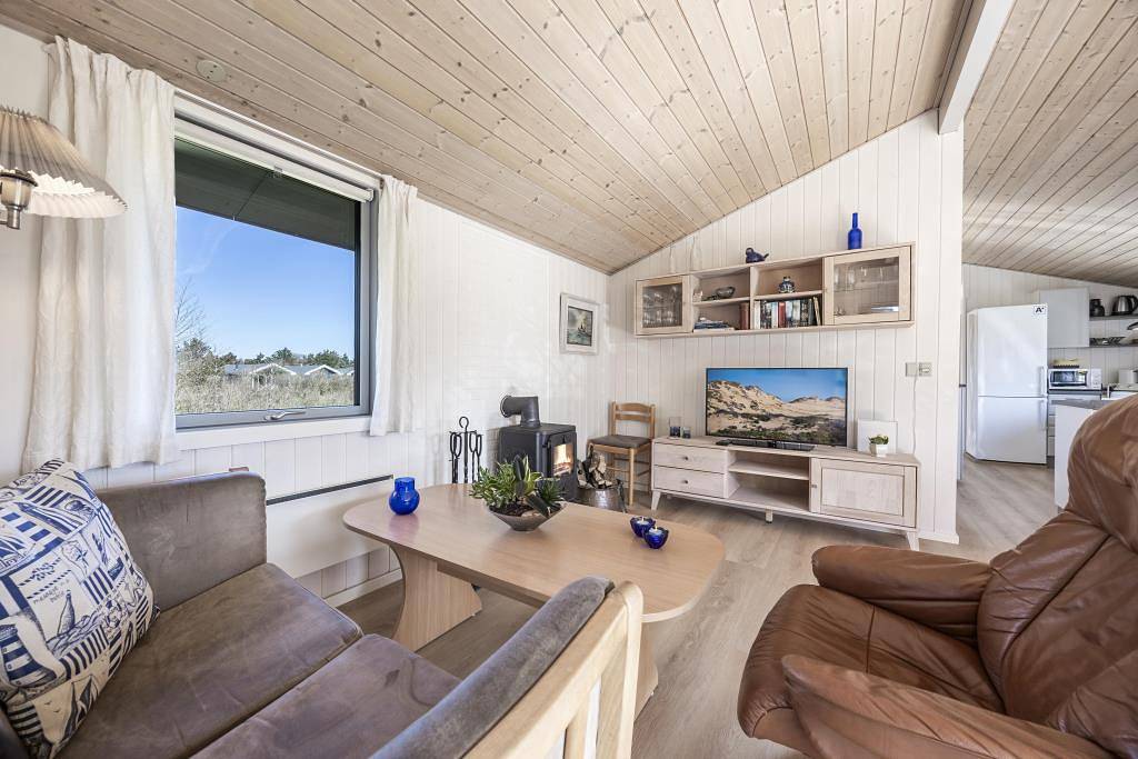 Well-Maintained Holiday Home in Tornby with Spa and Sauna Cabin in Hirtshals, Tannisbucht