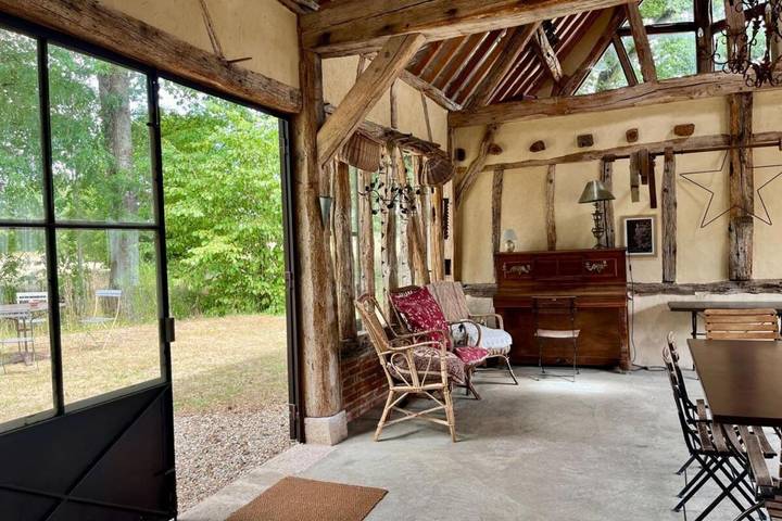 Location de vacances pour 7 personnes, avec jardin et terrasse à Châtenoy