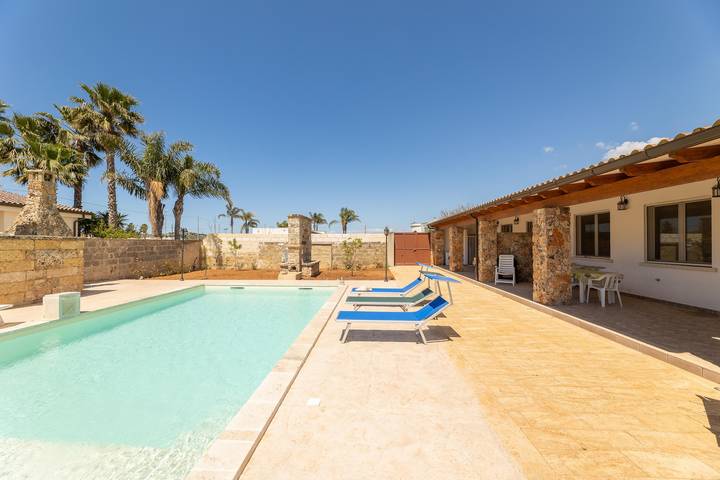 Villa für 12 Personen, mit Garten, mit Haustier in Apulien - 4