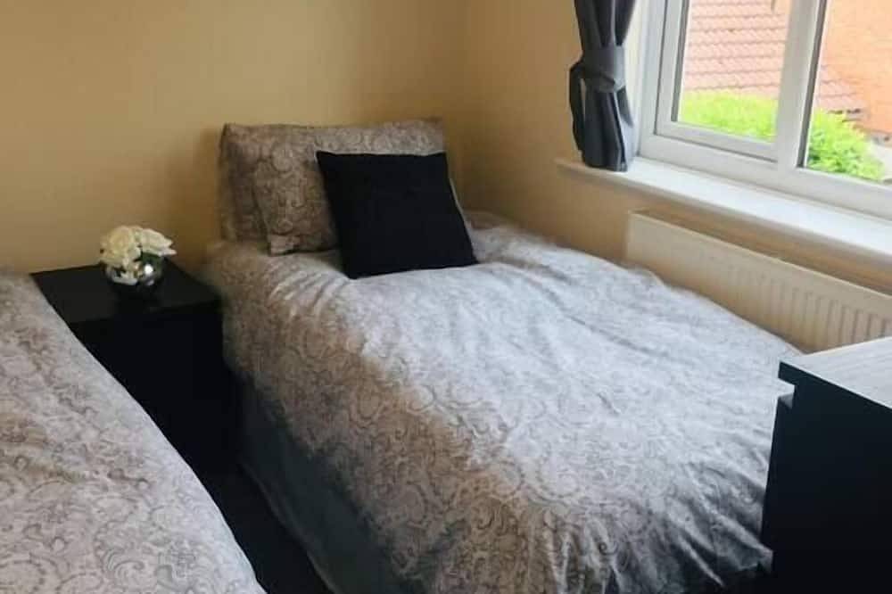 Entire apartment, Saint Bernard's Court - Kettering in Kettering, Northamptonshire