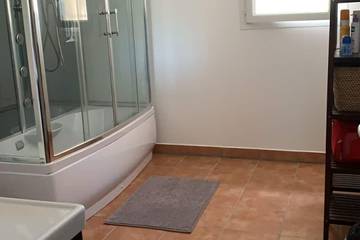 Villa pour 6 Personnes dans Vallon-Pont-d'Arc, Ardèche, Photo 4