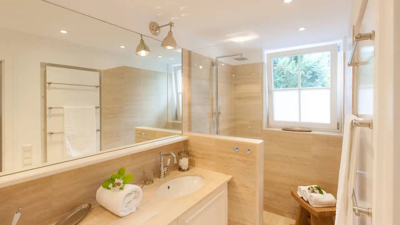 Ganze Ferienwohnung, Ferienwohnung für 6 Personen (88 m²) in Friedrichshafen in Friedrichshafen, Region Bodensee-Oberschwaben