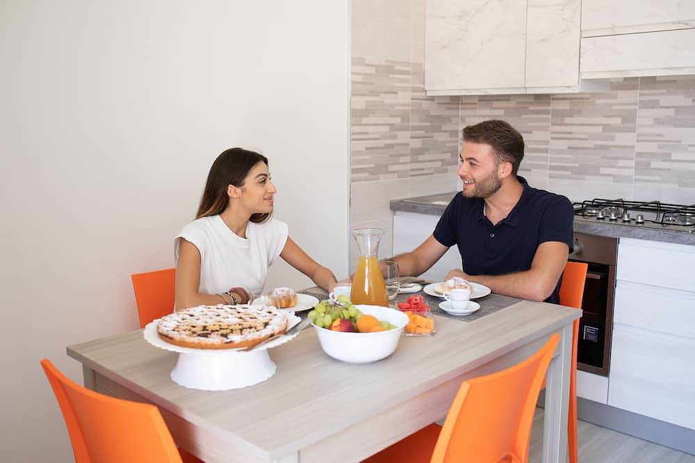 Located in downtown area, renovated in 2021 in contemporary style in Pietramontecorvino, Foggia Province