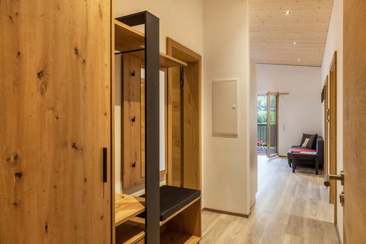 Entire apartment, Apartment 'Rehwiese' with Mountain View, Balcony and Wi-Fi in Stubai Alps, Obernberg am Brenner