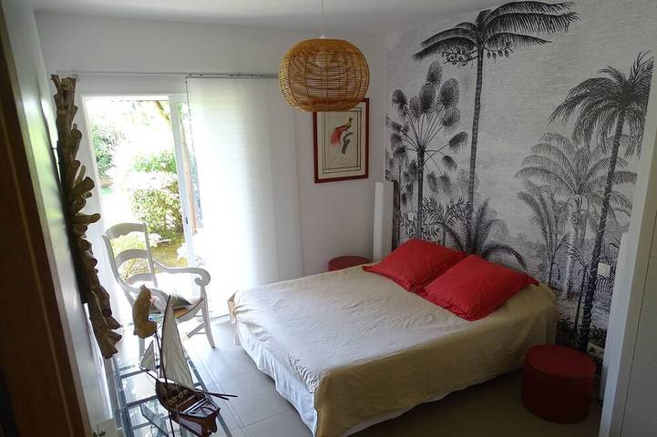 Gîte pour 8 personnes, avec terrasse dans Plage de Pinarello - 2