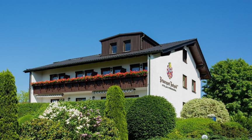 Hotel für 2 Personen, mit Terrasse und Garten sowie Ausblick in Bad Steben