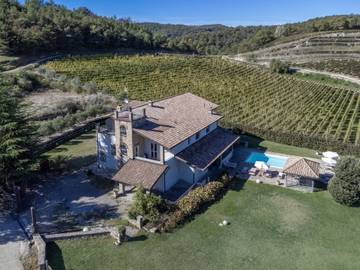 Ferienhaus für 30 Personen, mit Whirlpool und Garten, mit Haustier im Piemont