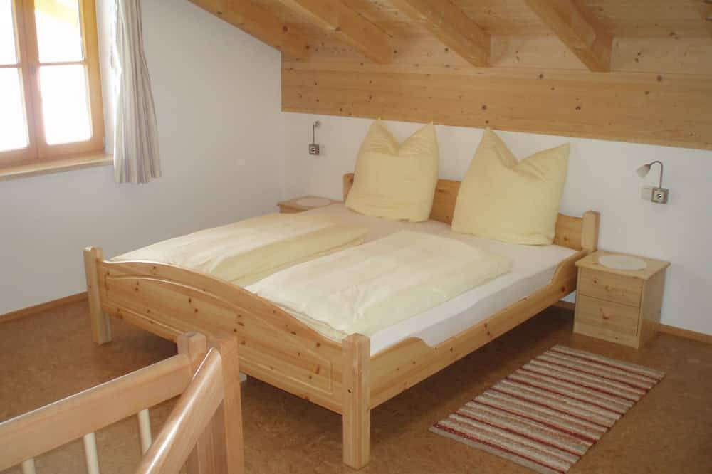 Ganze Wohnung, Neu erbaute konfortable Ferienwohnung mit Wellnessbereich in Jachenau, Walchensee