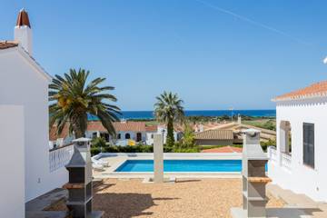 Villa in Alaior Municipality, Coast of Menorca für 4 