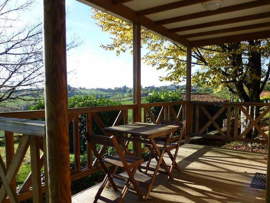 Flower Camping Les Terrasses de Dordogne - Chalet 2 personen - Chalet Noisette Confort 16m² (1 Schlafzimmer) - Überdachte Terrasse 8m² - Tv 2 pers. in Rouffignac-Saint-Cernin-de-Reilhac, Périgord Noir