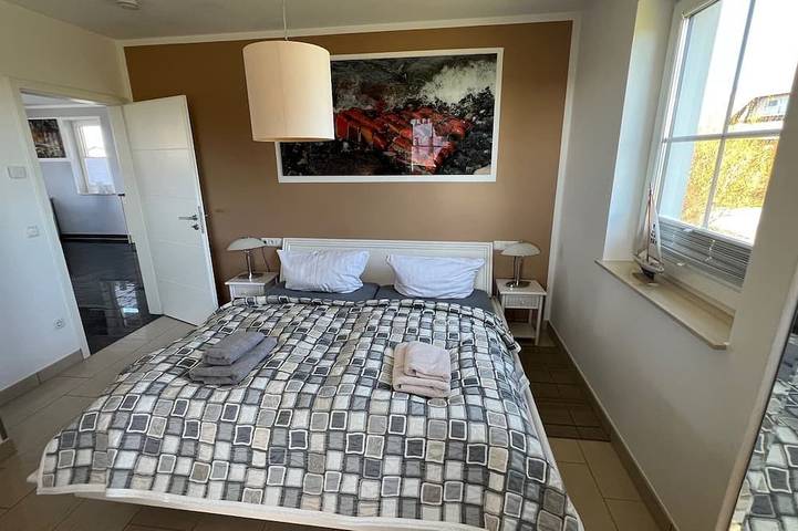 Apartamento entero, 5 star vacation apartment according to Dtv - pure luxury only 200m from the beach - WLAN free of charge in Dranske, Rügen