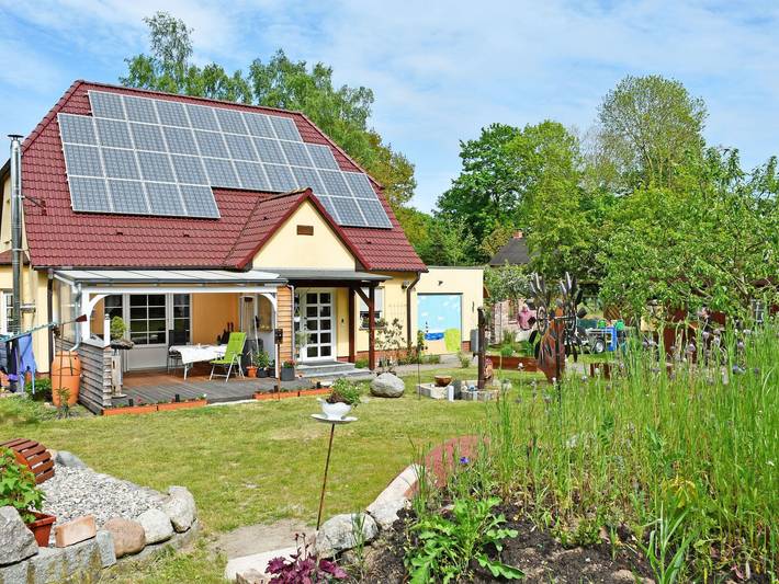 Ferienwohnung für 5 Personen, mit Sauna und Garten sowie Terrasse, mit Haustier in Garz/Rügen - 2