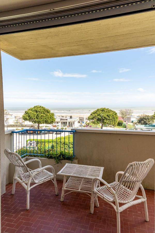 Gîte pour 6 personnes, avec balcon et vue à Lido Adriano - 2