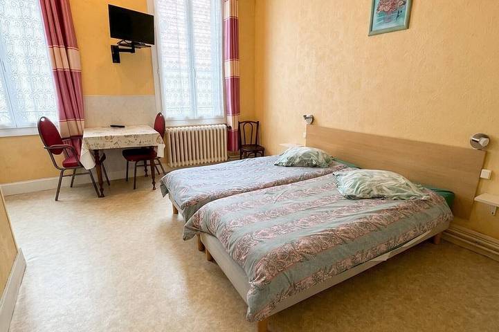 Appartement entier, Homerez - Studio à Néris-les-Bains in Néris-les-Bains, Région de Montluçon