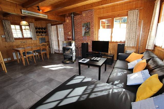 Gîte pour 6 personnes, avec jardin, adapté aux familles à Château-d' Œx - 3