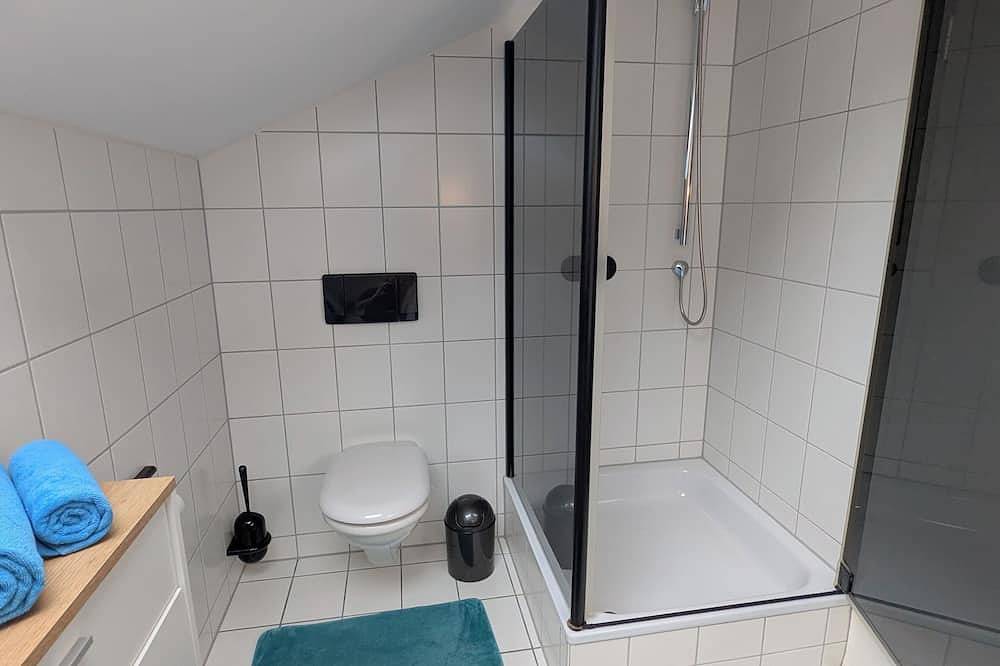 Ganze Wohnung, 2 Zimmer Ferienwohnung Tourenblick an den Kaiserbergen\nmotorrad-/ Fahrrad Garage in Waldstetten, Erlebnisregion Ostalb region
